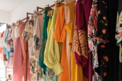Clothing that Reveals the Meaning of Temptation